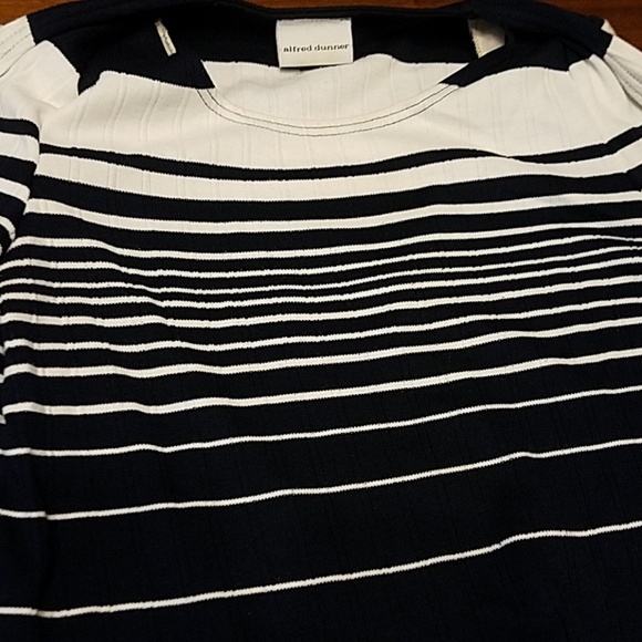 #031 Alfred Dunner Sz 16 ๐HP๐ธ๐ Navy and white striped short sleeved top - Picture 6 of 9